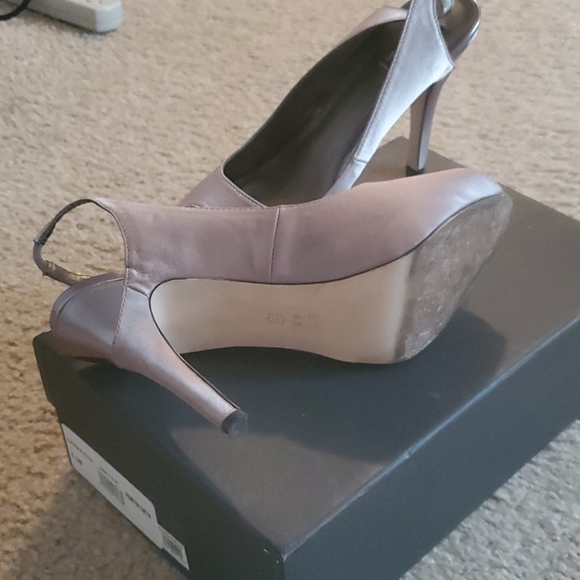 Glint 'Chazz' Pewter Satin Pump - Picture 7 of 8